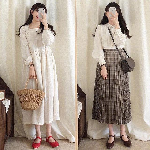 白色方领连衣裙 红色小皮鞋